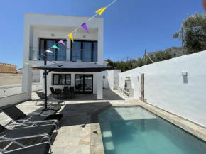 Villa La Fuente, Mondrón